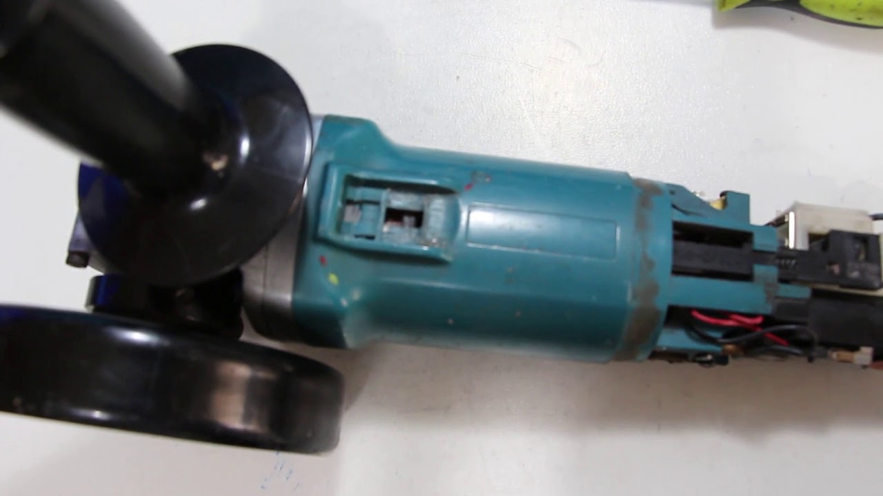 Como Cambiar Boton Amoladora Makita 9656 CVR - YouTube
