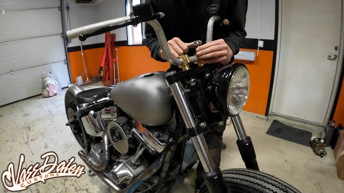 Harley-Davidson Softail Bobber build Part 1 