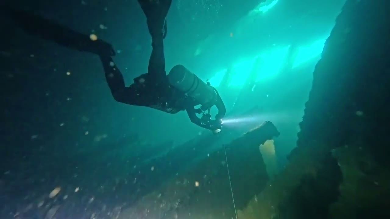 スービック レックダイビングツアー | DIVE Explorers（ダイブ