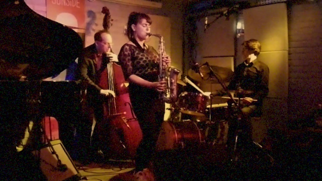 Last Minute - Irene Reig, Yoni Zelnik, Benjamin Sanz (Sunset Sunside Paris)