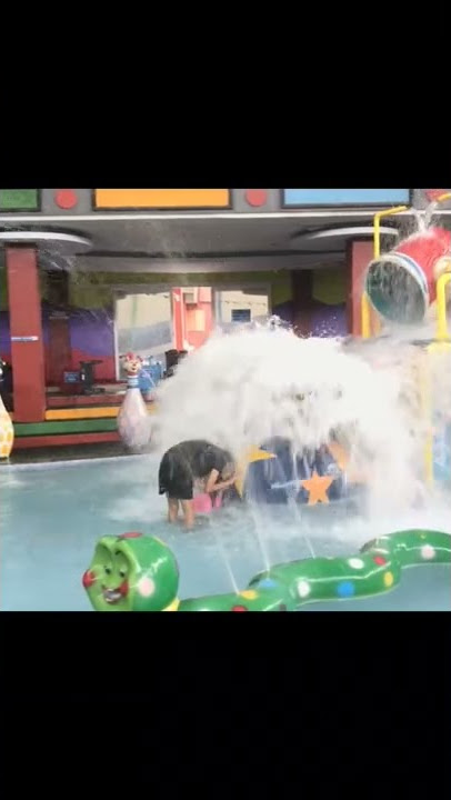 ember tumpah badut#short#sirkuswaterplay