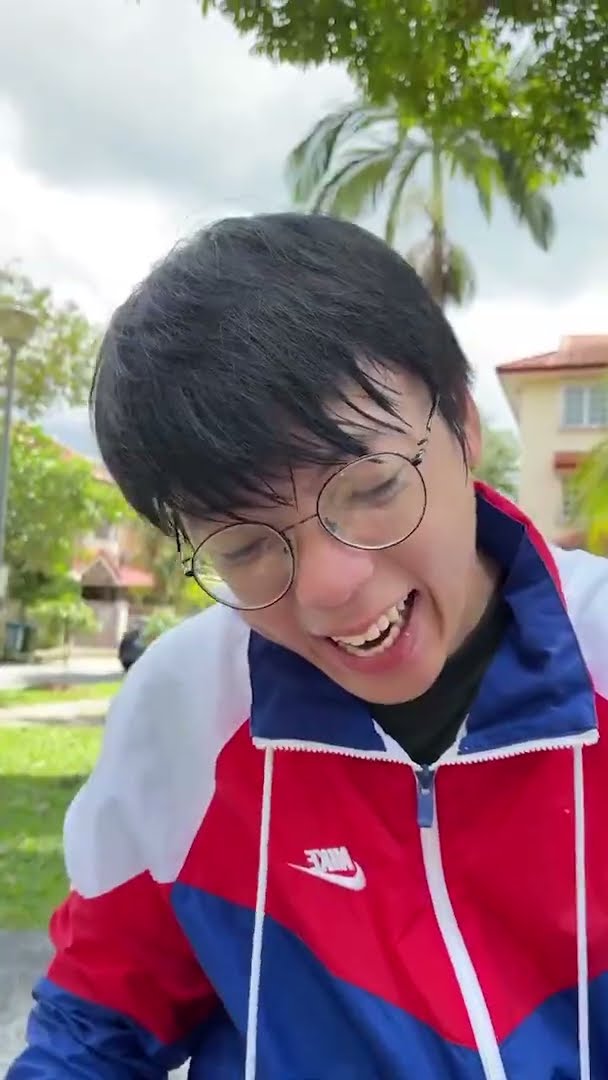 Eating DORITOS Be Like... #shorts #mingweirocks