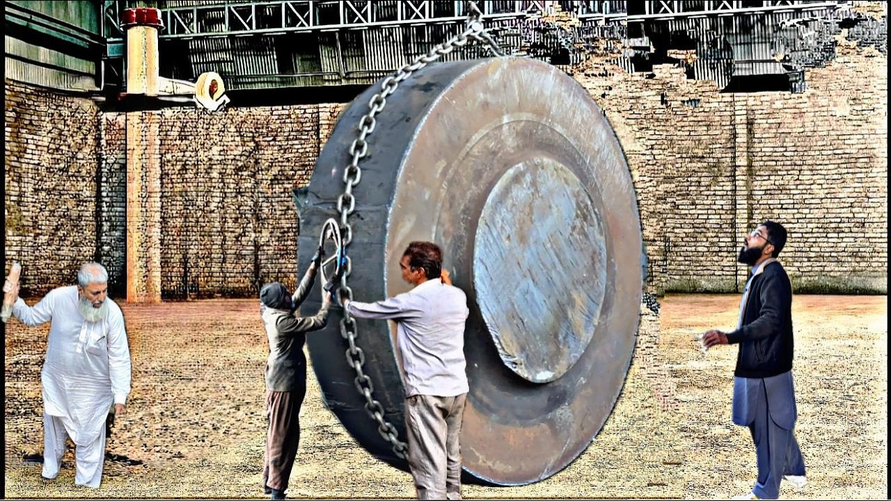 Machining process of 2500KG Industrial Project with 100yrs old Webster & Bennett