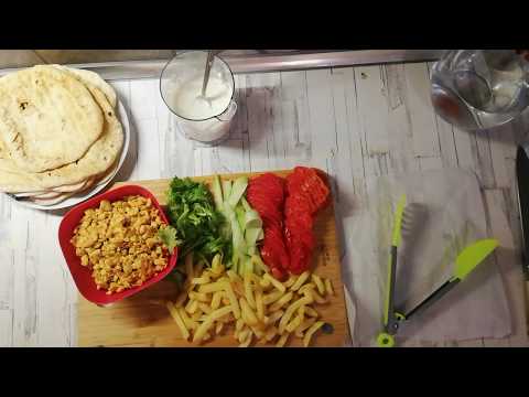Видео: Зеленчуков кебап със сос от билки и чесън
