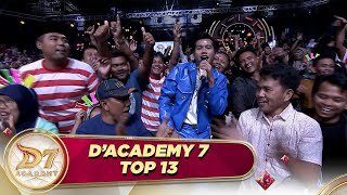 Unik Banget! Valen Bawakan “Milikku” Madura Version & Ajak Penonton Ikut Nyanyi! | D’academy 7 Top