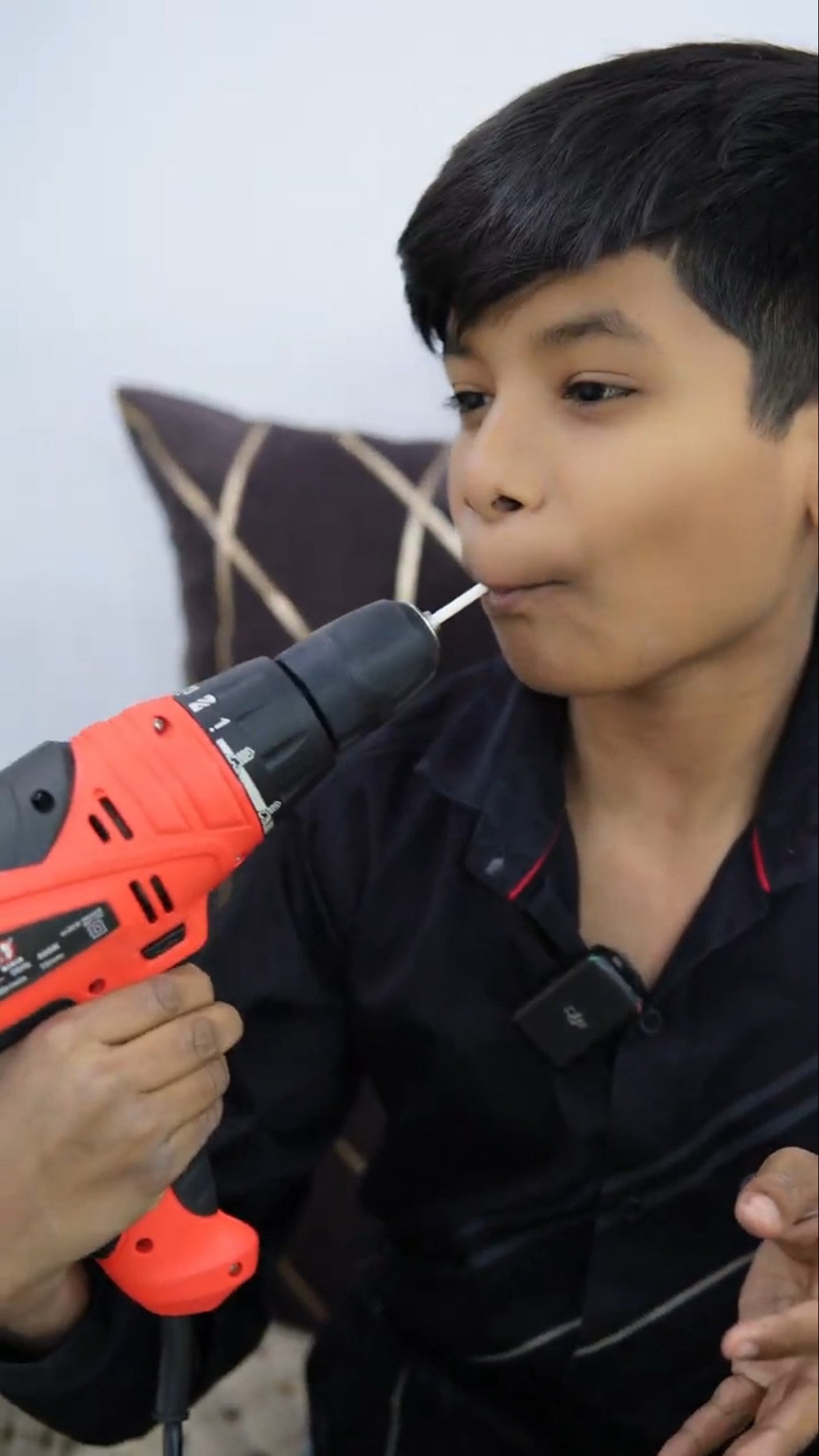 Aap kaise lollipop khate ho?