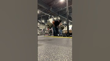 Pendlay Rows 365x5. I’ll be hitting 4 plates (405) soon! #gym #bodybuilding #fitness #shorts