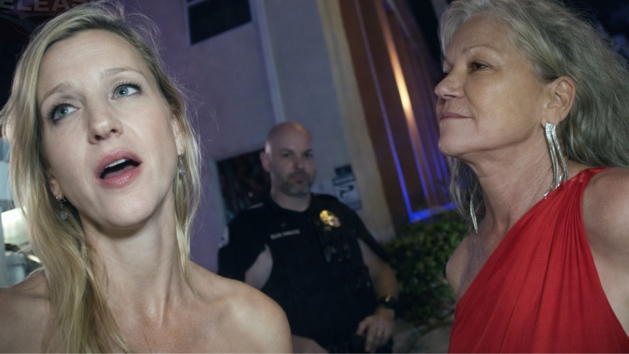 Police Surprise Mother After Leaving Baby to DoorDash for HOURS # ...