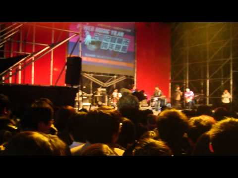 2011新月跨年羅公熱音社.MP4