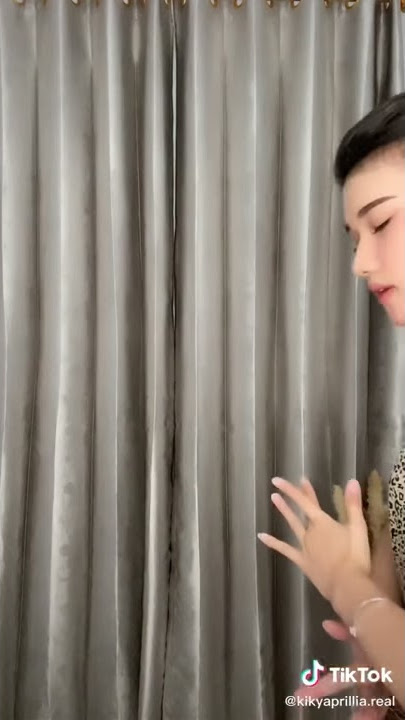 tiktok 2021 Ditinggal pas sayang sayange Kiky aprillia