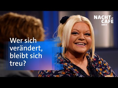 Video: Der verschenkte Hund, der nur „an deiner Seite sein wollte“, findet ein erstaunliches Zuhause für immer