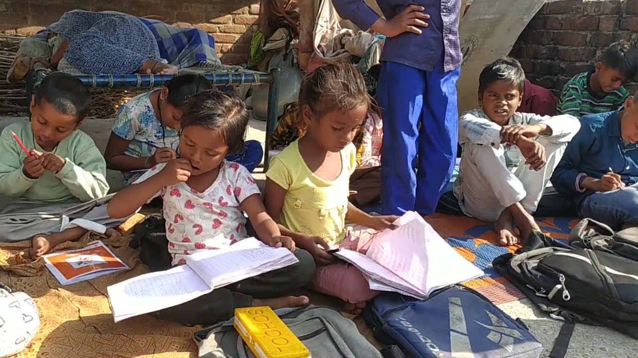 #Chhote #bacchon #ko #padhne #ka #samay #📕#📚#📚 #trending 