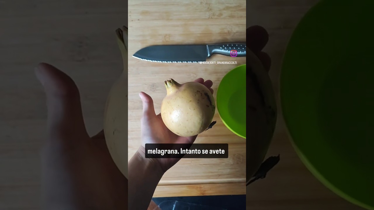 TRUCCO per TAGLIARE la MELAGRANA! #shorts