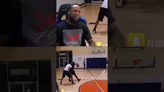 Flight reacts basketball ￼