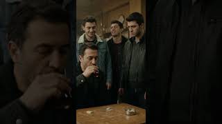 15 Yıllık Masaya Çöken Gençlerin Hazin Sonu 😂
