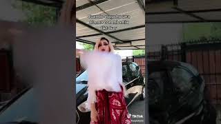 Hombre Se Viste De Mujer Y Vaila