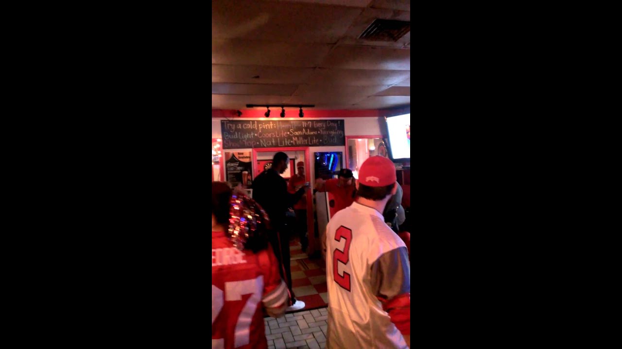 Jayln Holmes' mom leads OH chant