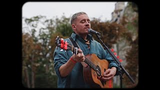 Dermot Kennedy Busking Paris 13.09.2022