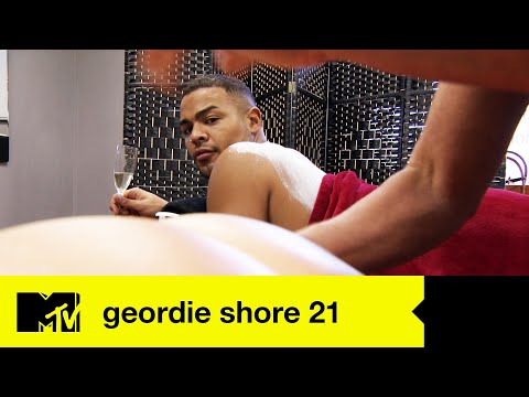 EP #2 FIRST LOOK: Nathan and Chloe's Cheeky Bum Rub Sesh | Geordie Shore 21
