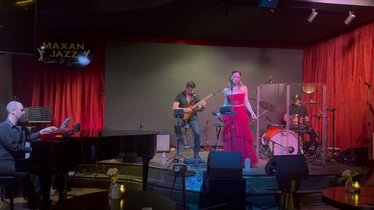 Amanda Lee Myers and The "Cool Beats" Live at Maxan Jazz adlı videoyu YouTube'da izle Amanda Lee Myers and The "Cool Beats" Live at Maxan Jazz adlı videoyu YouTube'da izle