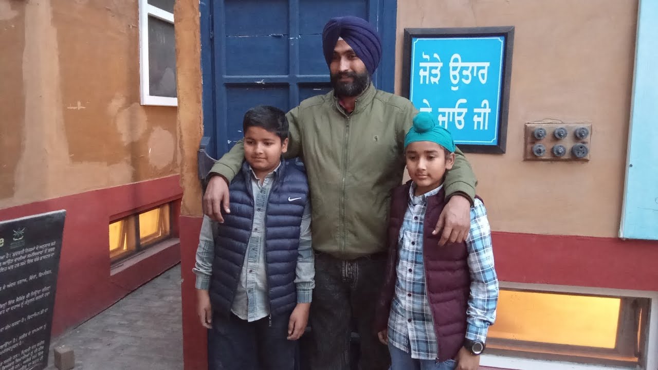 ਬਹੁਤ ਸਮੇਂ ਬਾਅਦ ਮਾਮਾ ਜੀ ਘਰ ਆਏ। Bade time to bad Mama ji aae ghare 