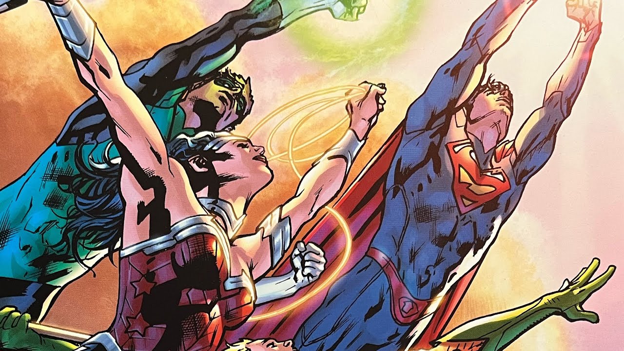 Bryan Hitch does JLA and despite being quality art, its not as impressive as it used to be..