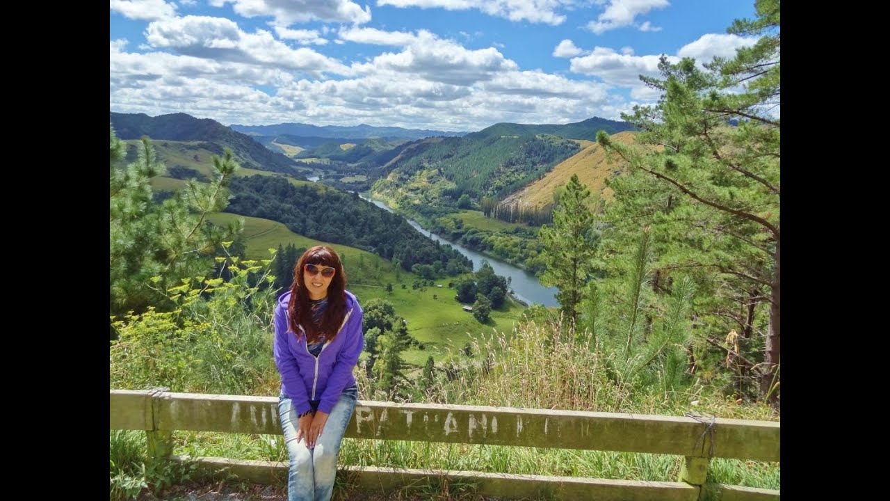 Whanganui River Road. New Zealand