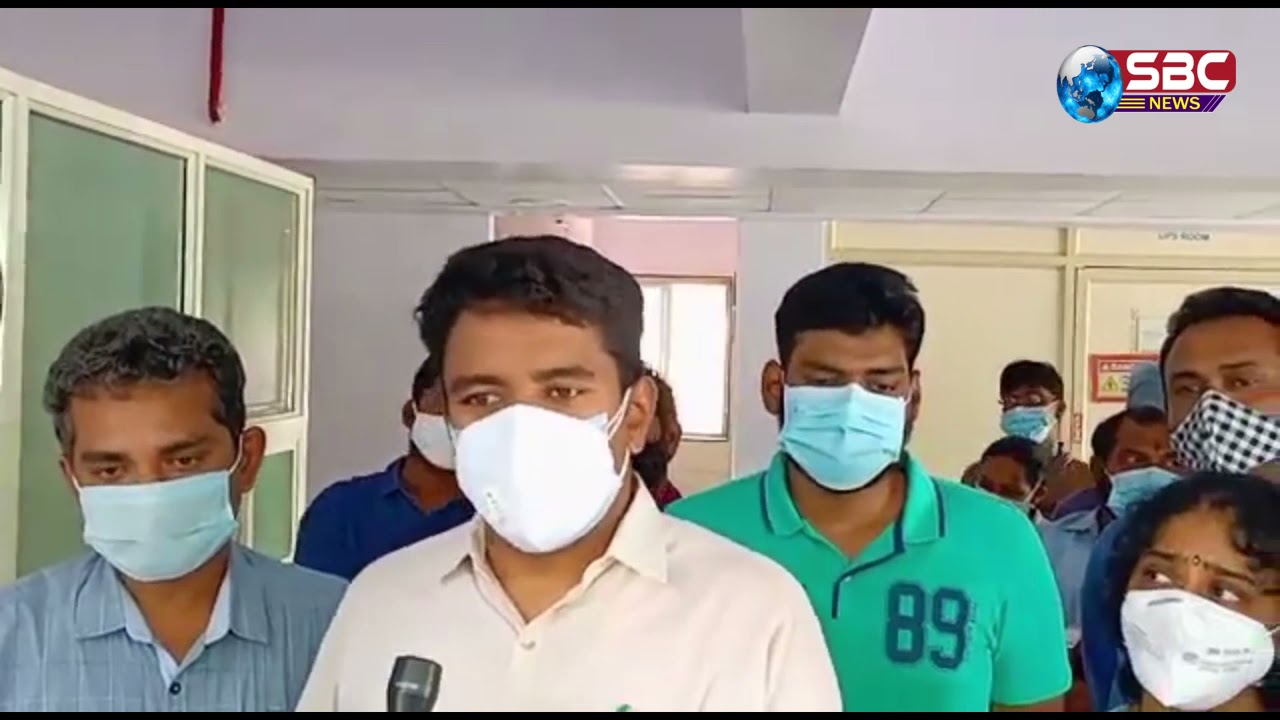 Kakinada Joint Collector Dr G  Lakshmisha Inspected of covid hospitals