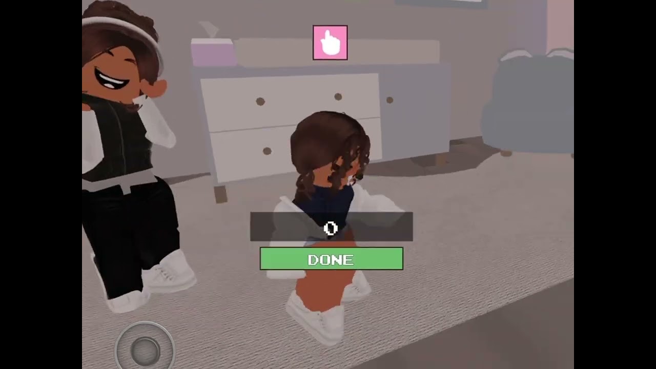 Going to Paris!˃̶͈◡˂̶͈ pt 1 hrror story