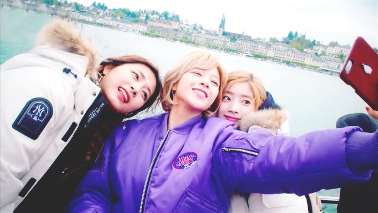 TWICE 정연 in Switzerland