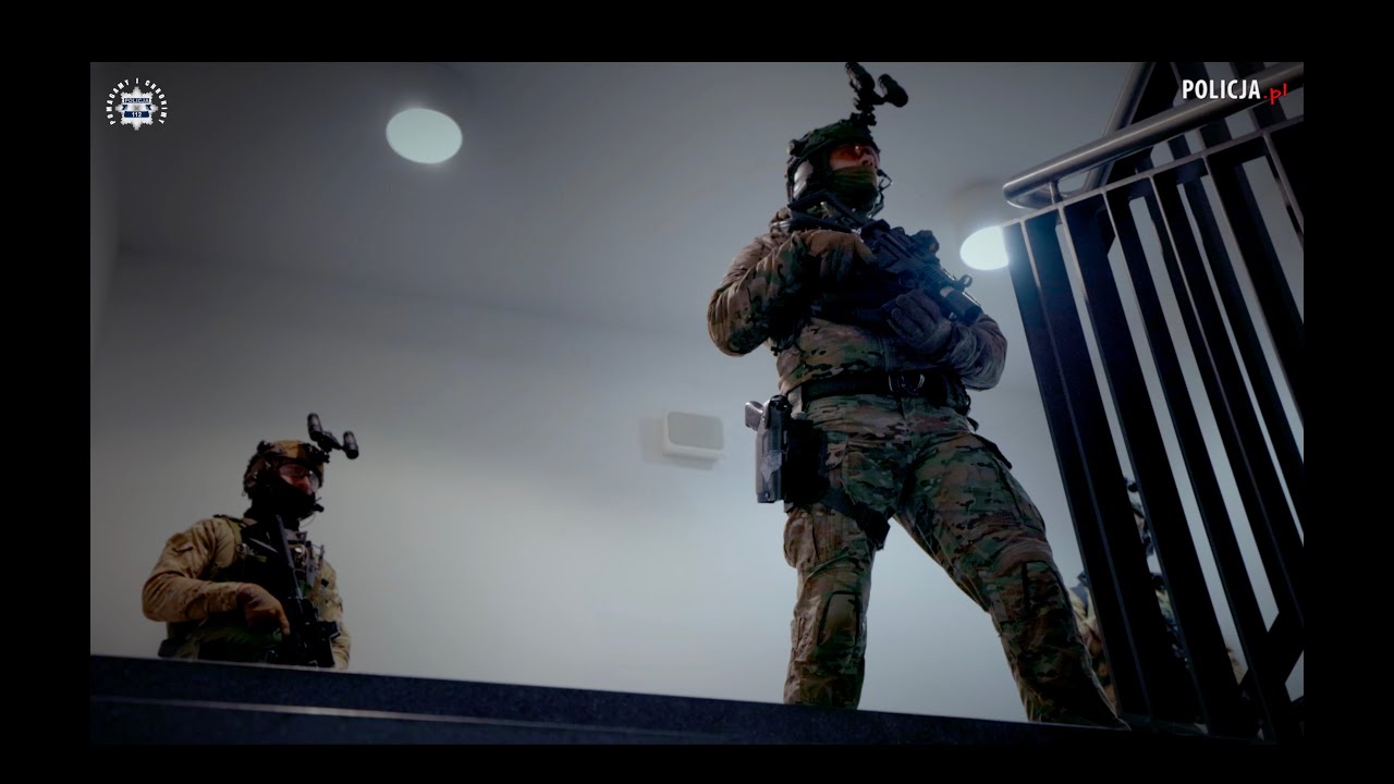 Ćwiczenia kontrterrorystów w Warszawie @PolskaPolicja
