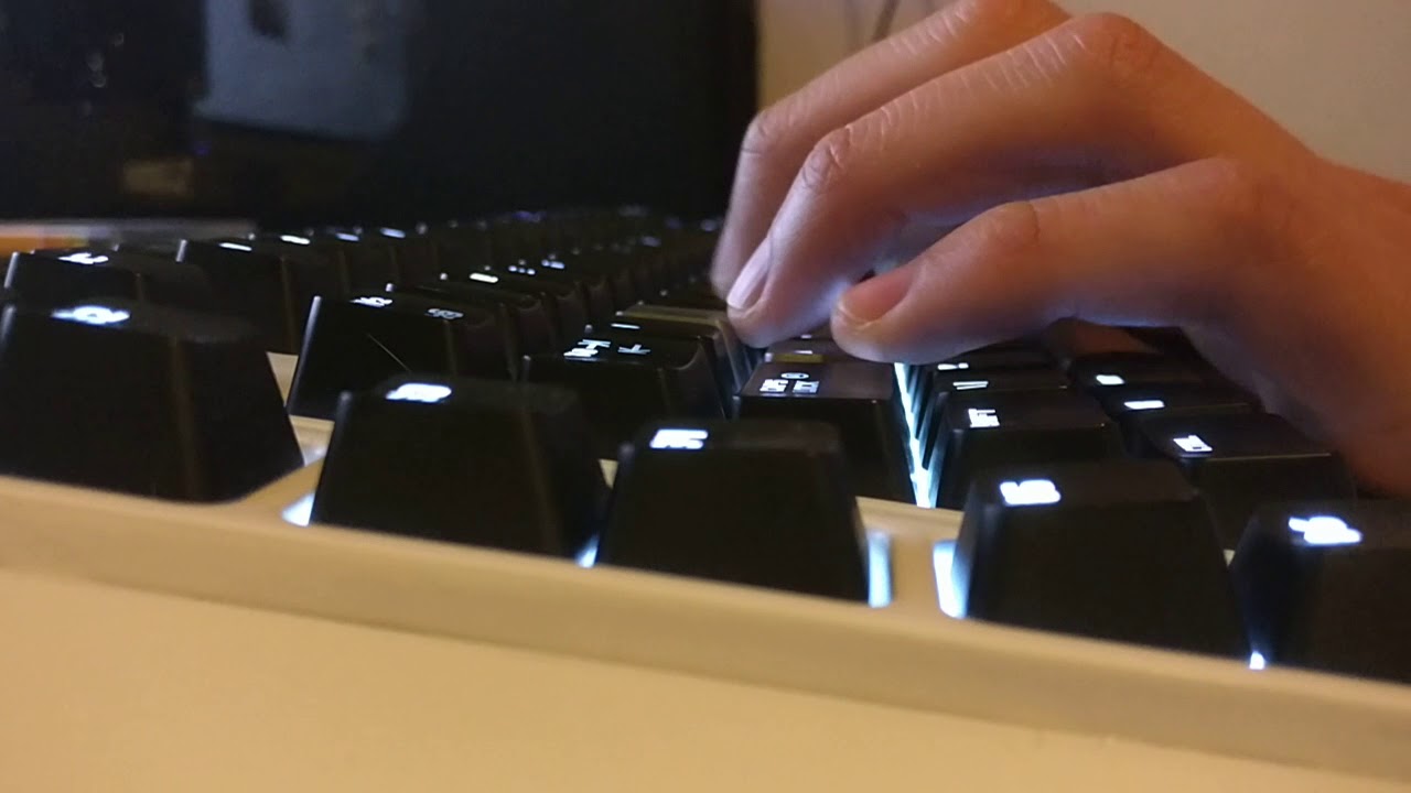 Logitech G710 with Kailh BOX Jade switches typing test.