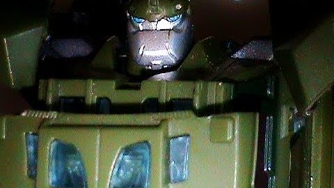 TF Prime Cyberverse Commander Class Bulkhead Review