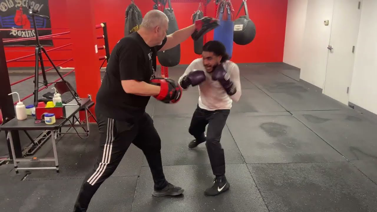 Boxing Gems - Old Kronk Fighter Teaches the Double Jab