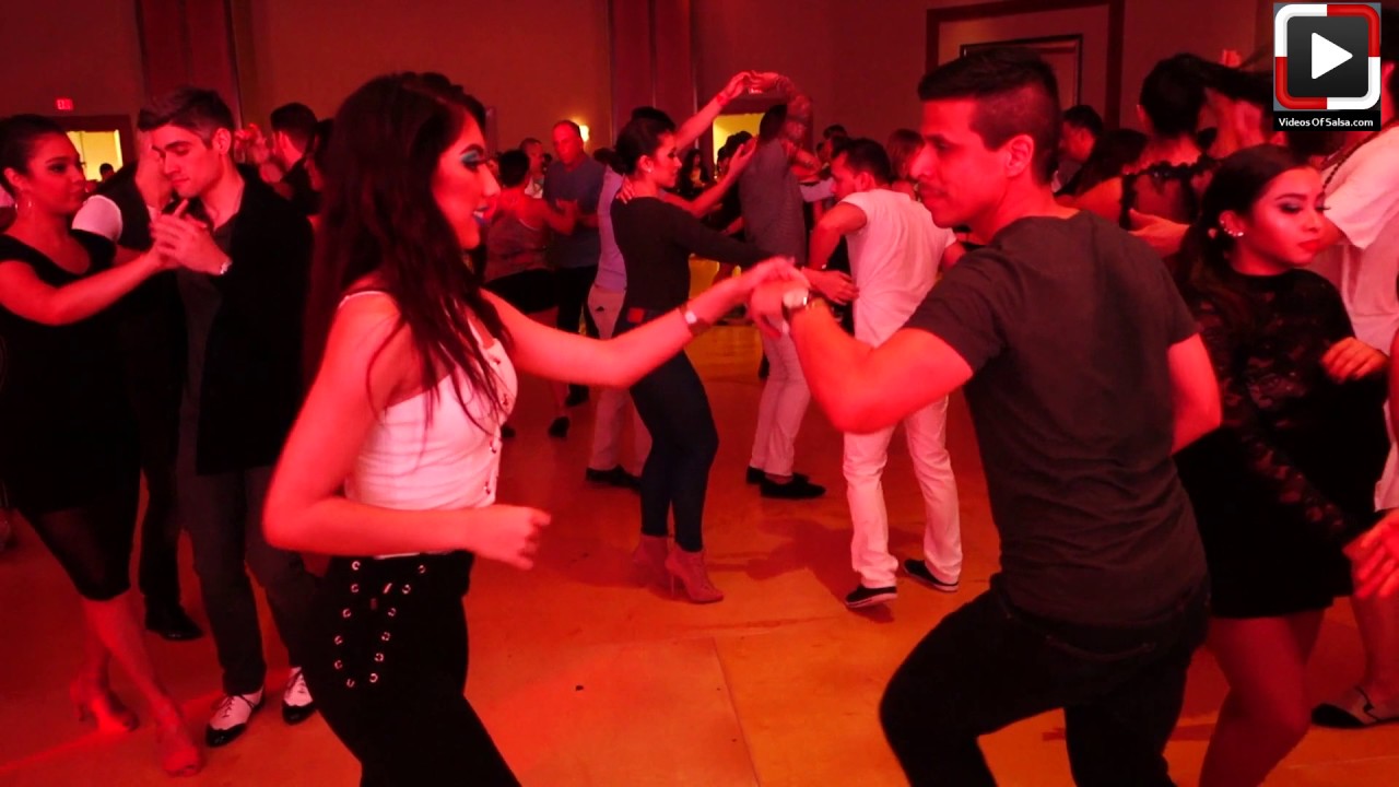 Lyliana y Carlos social dancing at Houston Salsa Congress 2017