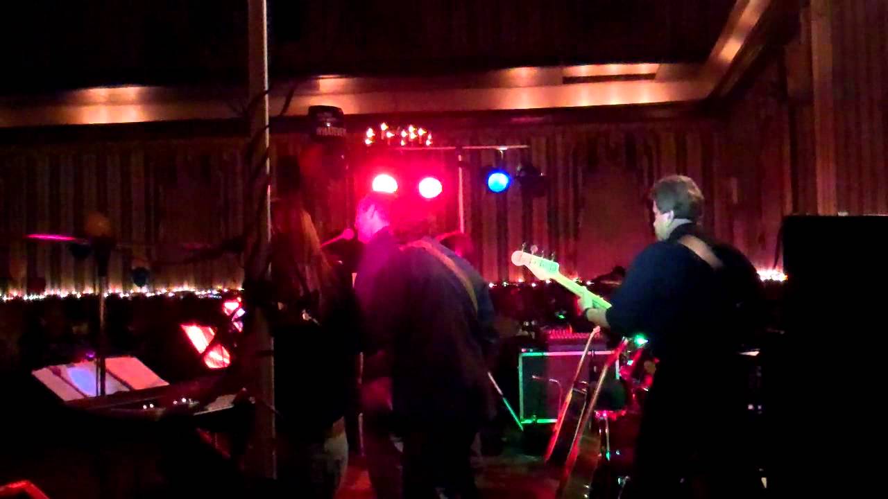 King Lou Hock and the Gracemen - That's Alright Mama.mp4