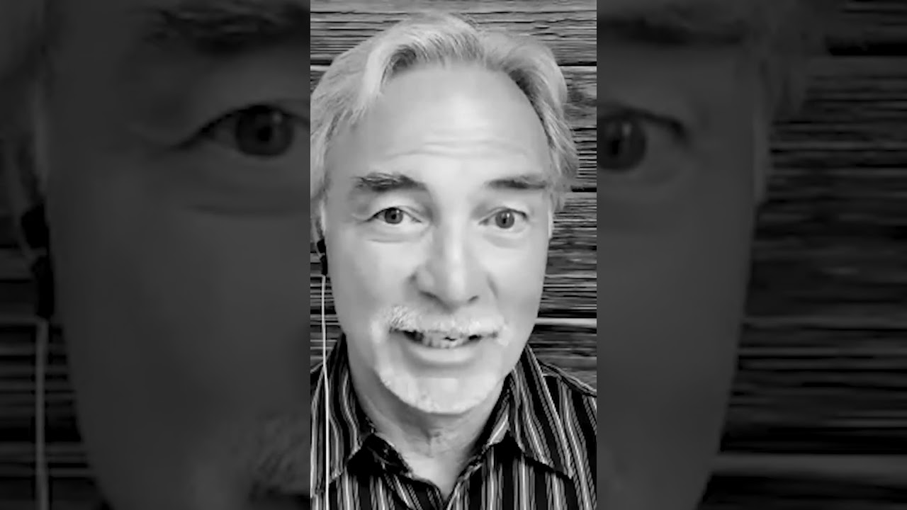 Tech CEOs Dumping & Retirees Holding the Bag | John Rubino