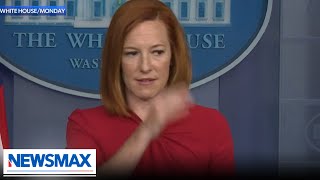 Psaki battles an aggressive fly: Sean Spicer reacts