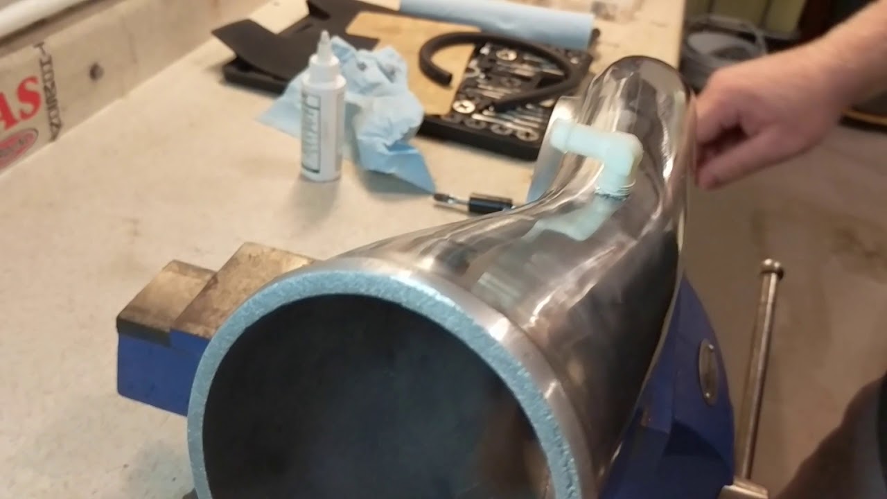 Adding a PCV hose to the LS Humvee Intake - LSxHumvee - YouTube