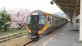 8600系特急しおかぜ 川之江駅到着 JR Shikoku Limited Express "Shiokaze"