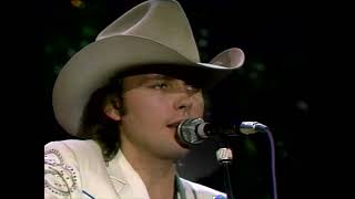 Dwight Yoakam - Little Ways