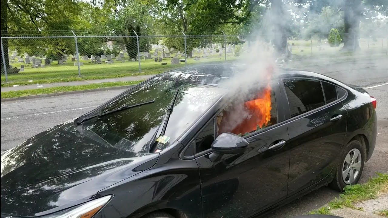 Pre Arrival Car Fire City of Newark NJ (S11 St/ 12Ave) 6-15-19