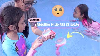 ADUHH!! SPEAKERKU di LEMPAR Ke KOLAM RENANG sama ADEK, trus KHOSY Kena PRANK