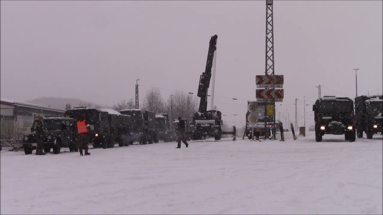 Bundeswehr Verladung Parsberg im Schneegestöber