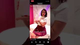 Ruby Nikara vend l’eau de son bain 🛁