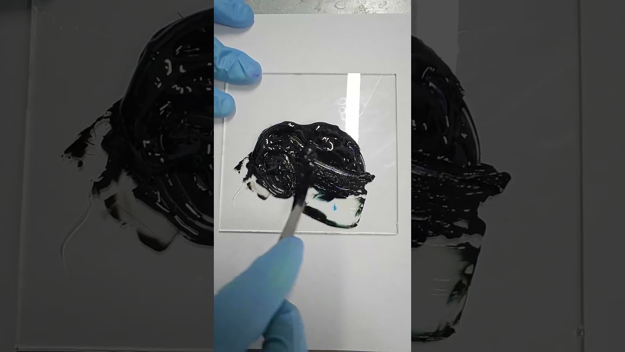 Цвет января 2026 «Хвойный изумруд»