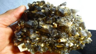 鉱物採集　煙水晶　smoky quartz Digging!