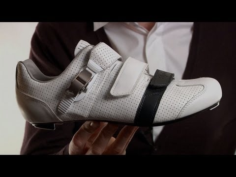 Video: Modré reflexné horolezecké topánky Rapha