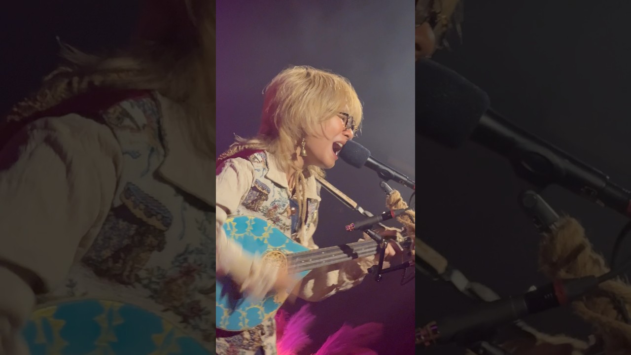 🐦📖🌾 𓆱 Foreword: Amsterdam’s And the Hound 