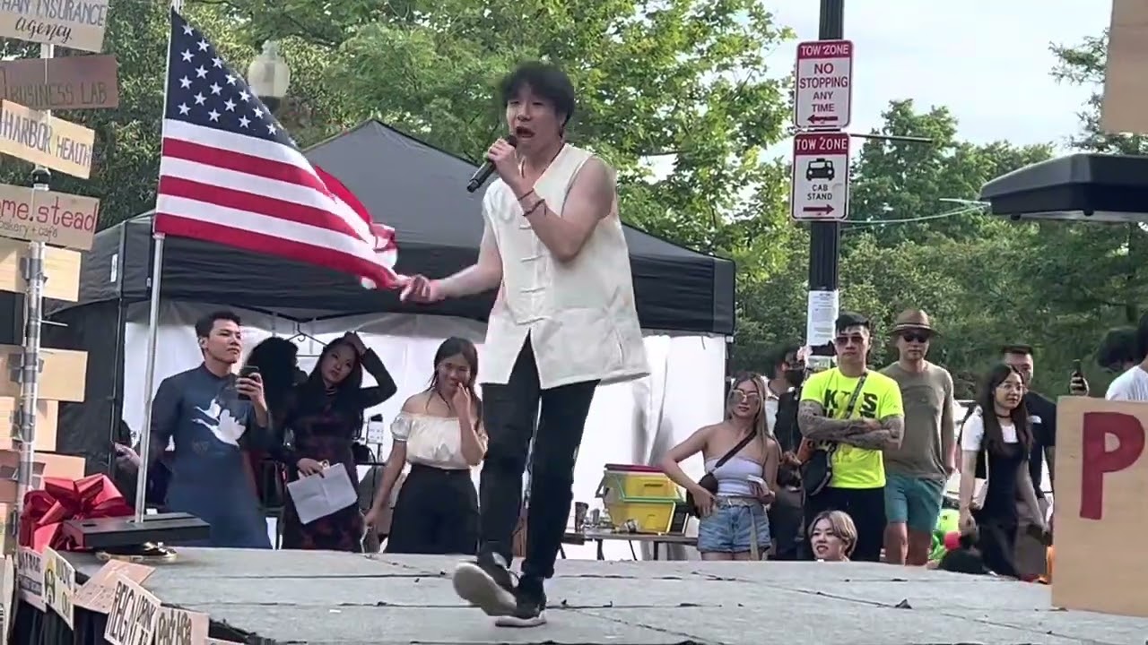 Boston Little Saigon Night Market: Yiqin 's perfomance